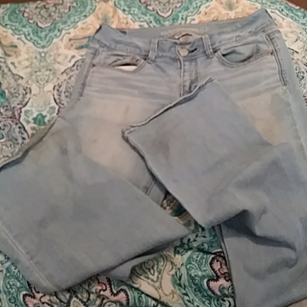 💗American Eagle super stretch size 8 jeans